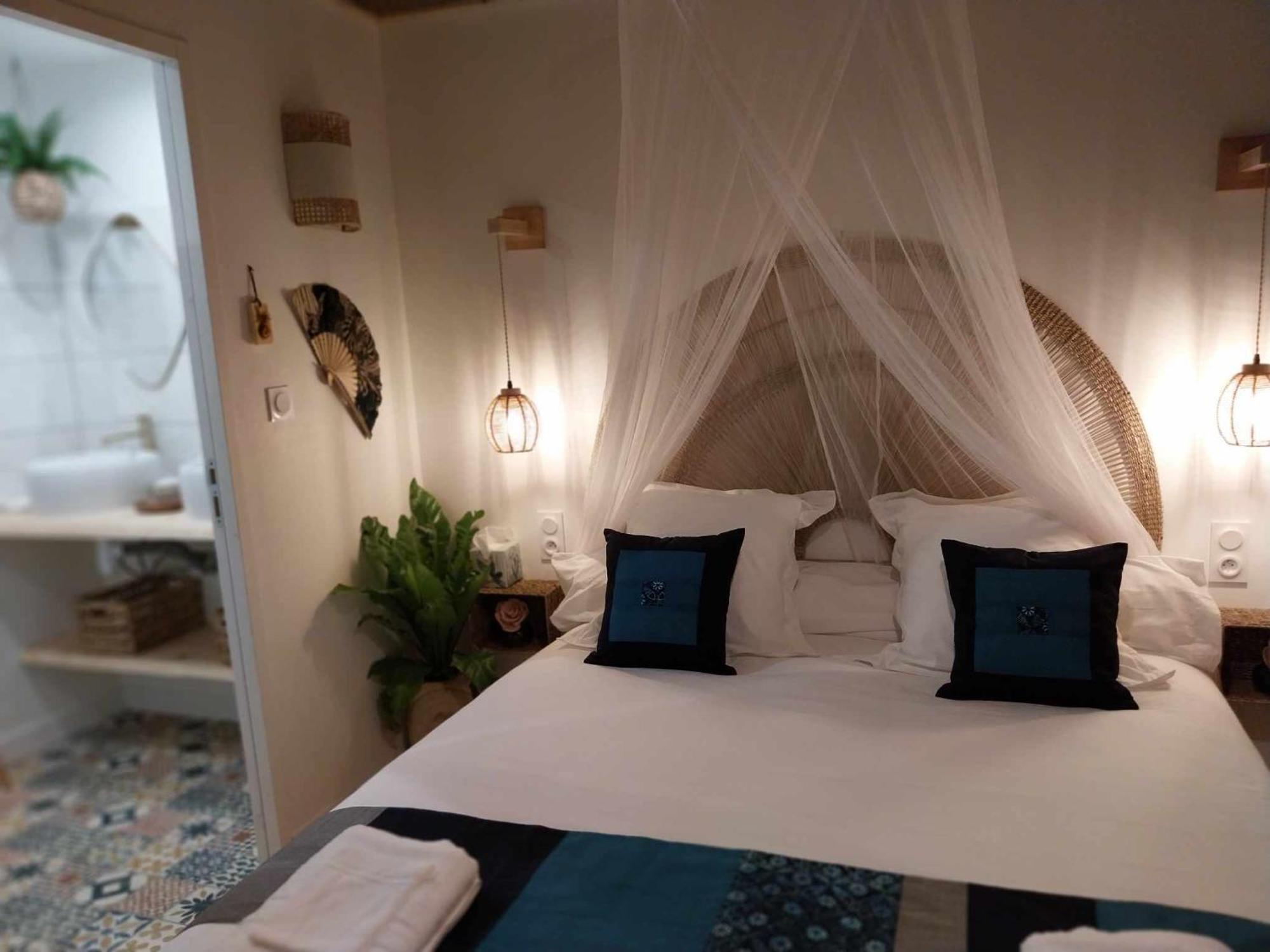 "Chez Lyly Et Juju" Piscine&Sauna Calme 3Chambres Angers Exterior photo